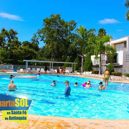 Apto Santa Fe Muy Cerca Parque Principal - Piscina Santa Fe de Antioquia Exterior photo
