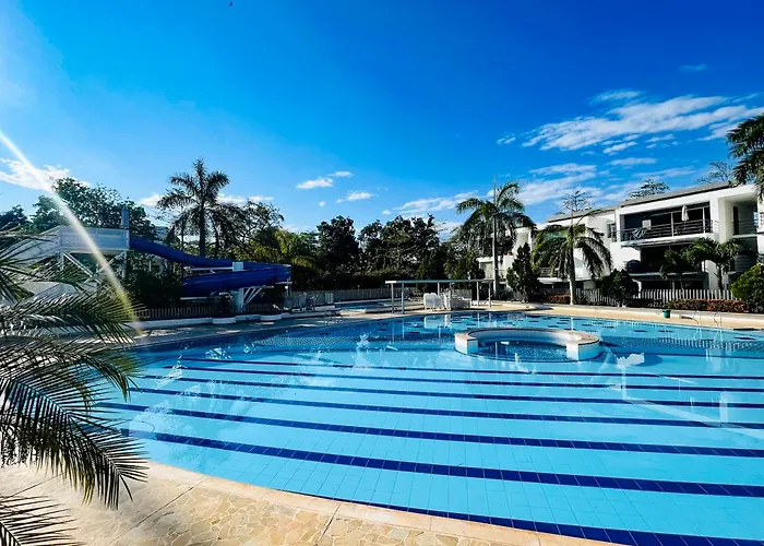 Apto Santa Fe Muy Cerca Parque Principal - Piscina
