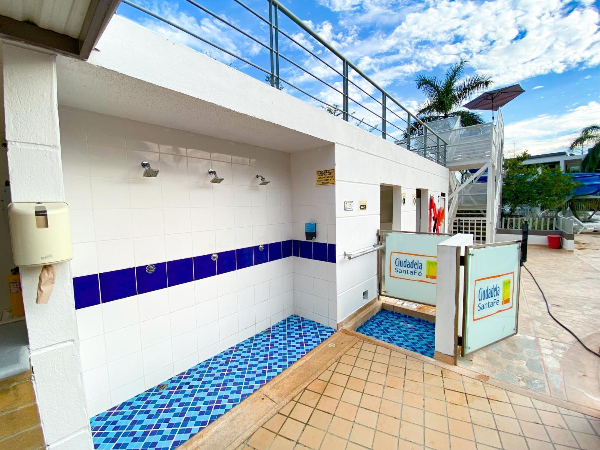 Apto Santa Fe Muy Cerca Parque Principal - Piscina Apartment