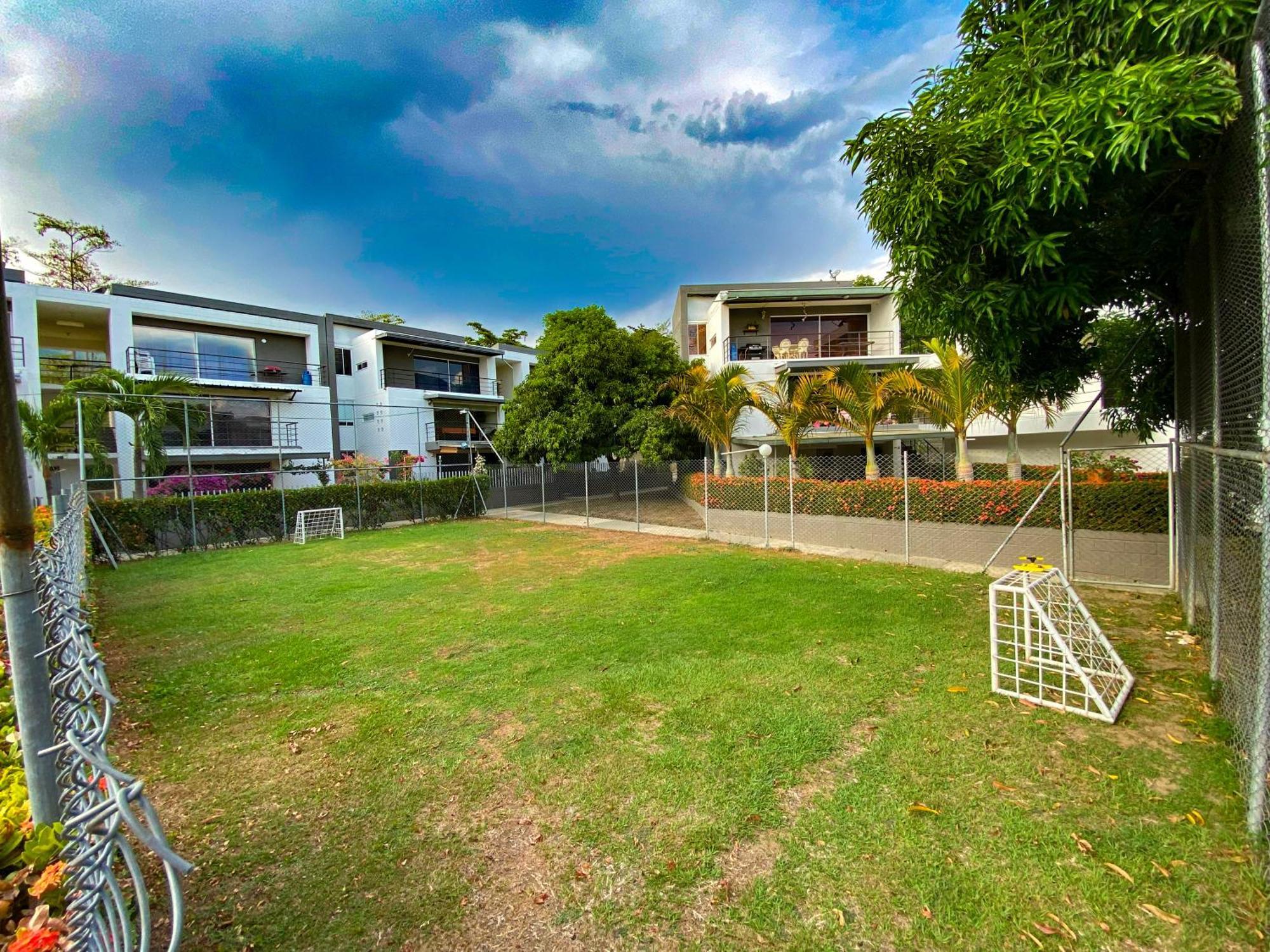 Apto Santa Fe Muy Cerca Parque Principal - Piscina Apartment Santa Fe de Antioquia
